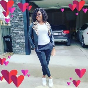 Meet your Posher, Ju